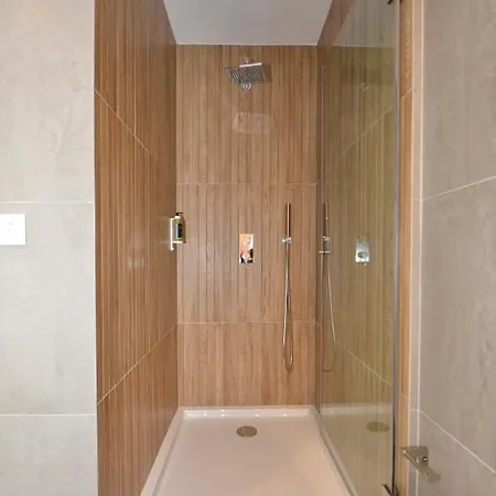 Oliva Teles 53 * Arcozelo (Porto)